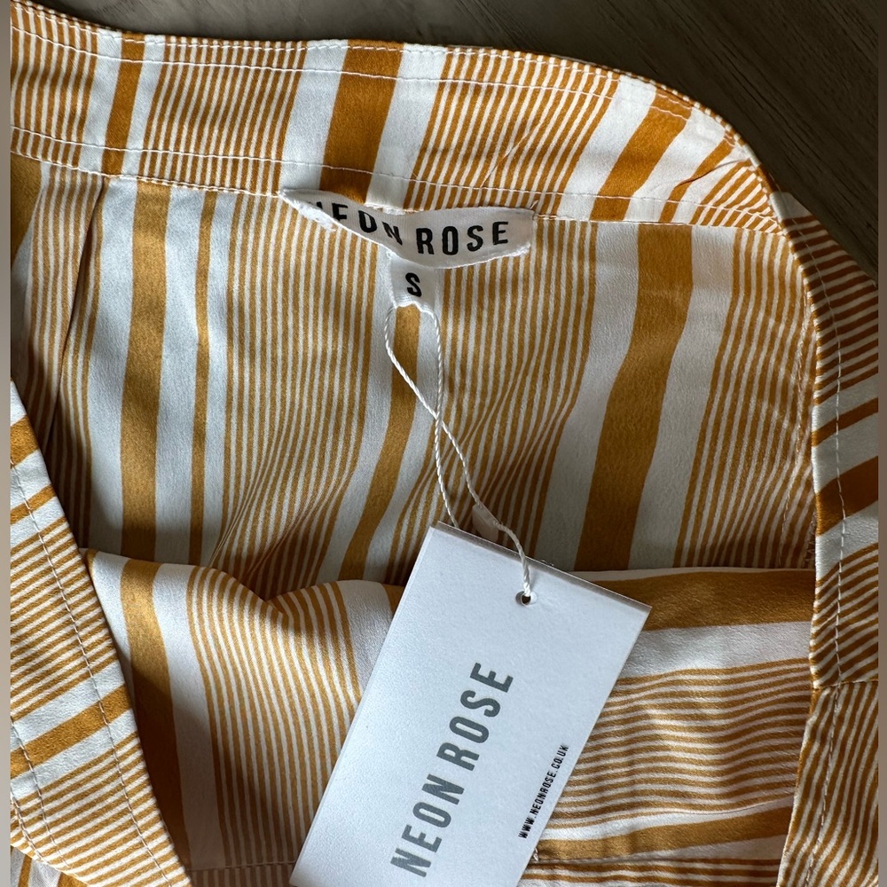 Striped Yellow Button-Down Skirt - Picture 4 of 7